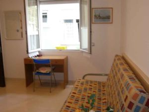 23777529-Ferienwohnung-4-Bibione-300x225-3