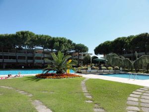 23777535-Ferienwohnung-6-Bibione-300x225-0