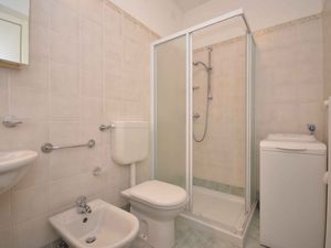 23777673-Ferienwohnung-5-Bibione-300x225-5