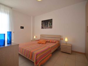 23777708-Ferienwohnung-8-Bibione-300x225-5