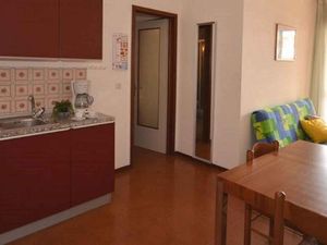 23777717-Ferienwohnung-4-Bibione-300x225-5