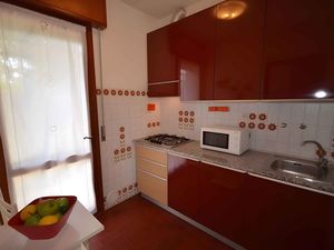 23777749-Ferienwohnung-6-Bibione-300x225-5