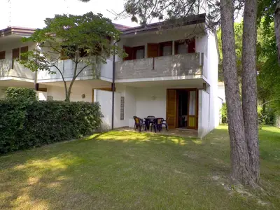 Ferienwohnung für 5 Personen (55 m²) in Bibione 1/10
