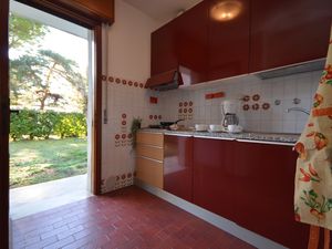 23777749-Ferienwohnung-6-Bibione-300x225-4