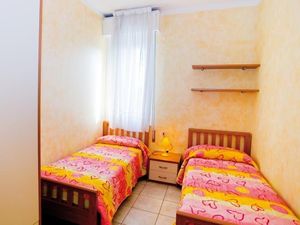 23381594-Ferienwohnung-6-Bibione-300x225-4