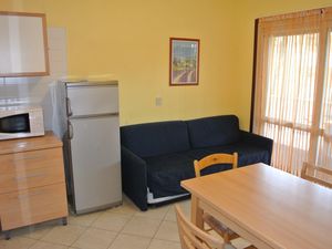 23569770-Ferienwohnung-6-Bibione-300x225-4