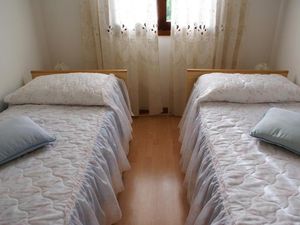 22953835-Ferienwohnung-4-Bibione-300x225-5