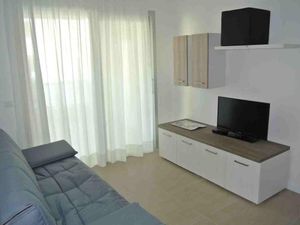 23548925-Ferienwohnung-7-Bibione-300x225-2