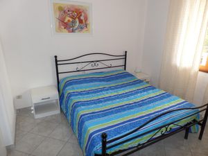 23569840-Ferienwohnung-4-Bibione-300x225-4