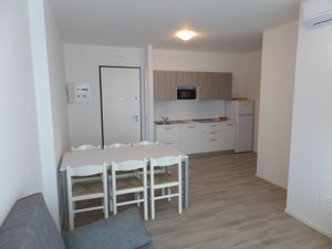 23548504-Ferienwohnung-7-Bibione-300x225-1