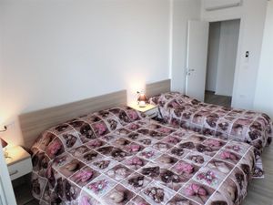 23548504-Ferienwohnung-7-Bibione-300x225-4