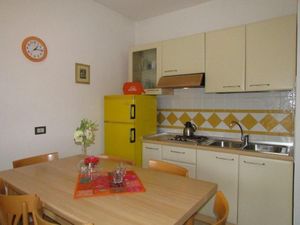 22946489-Ferienwohnung-4-Bibione-300x225-2