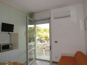 22946489-Ferienwohnung-4-Bibione-300x225-4