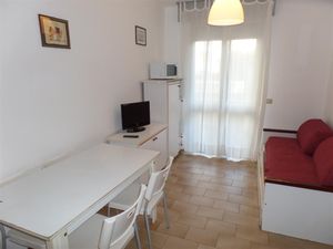 23548442-Ferienwohnung-6-Bibione-300x225-1