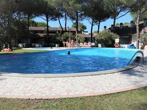 22946521-Ferienwohnung-6-Bibione-300x225-0