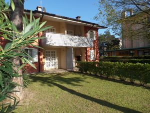 23549001-Ferienwohnung-5-Bibione-300x225-1