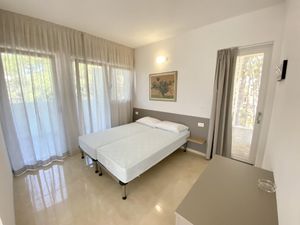 23574591-Ferienwohnung-4-Bibione-300x225-3