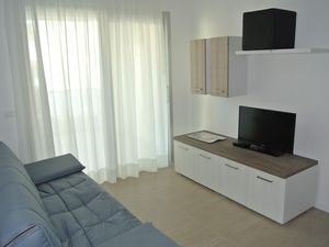 23549267-Ferienwohnung-5-Bibione-300x225-3