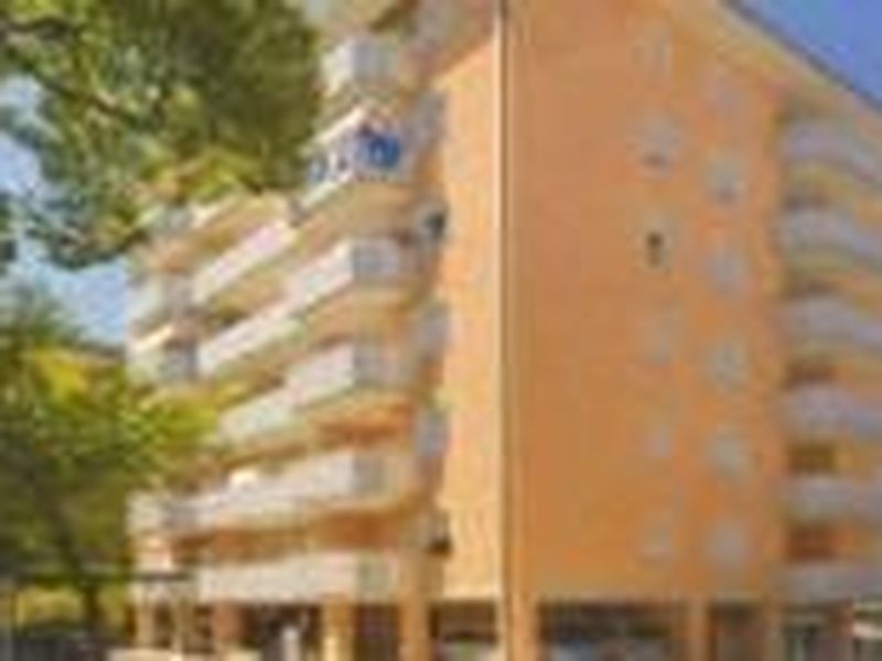 23385407-Ferienwohnung-6-Bibione-800x600-0