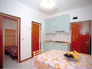 23384553-Ferienwohnung-4-Bibione-300x225-1