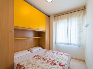 23384553-Ferienwohnung-4-Bibione-300x225-4