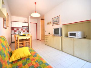 23849663-Ferienwohnung-6-Bibione-300x225-1