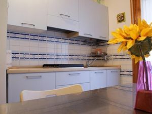 23349876-Ferienwohnung-4-Bibione-300x225-4