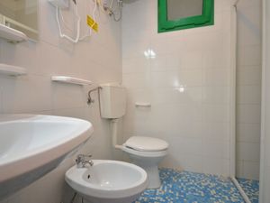 23849015-Ferienwohnung-5-Bibione-300x225-1