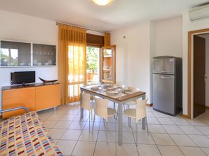 23849168-Ferienwohnung-4-Bibione-300x225-2