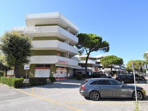 23837923-Ferienwohnung-5-Bibione-300x225-0