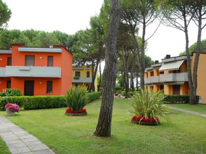 23842853-Ferienwohnung-6-Bibione-300x225-1