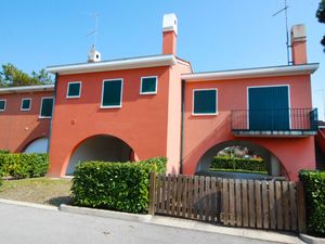 23841219-Ferienwohnung-6-Bibione-300x225-1