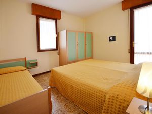 23287622-Ferienwohnung-4-Bibione-300x225-2