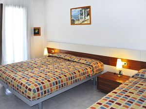 23279292-Ferienwohnung-6-Bibione-300x225-5