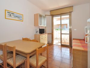 23308440-Ferienwohnung-5-Bibione-300x225-2