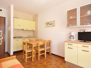 23308440-Ferienwohnung-5-Bibione-300x225-5