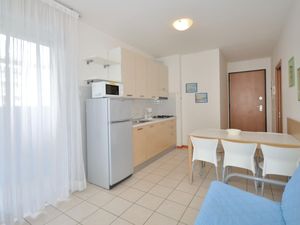 23298638-Ferienwohnung-6-Bibione-300x225-2