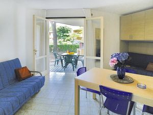 23334040-Ferienwohnung-3-Bibione-300x225-1