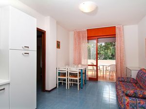 23334044-Ferienwohnung-2-Bibione-300x225-2