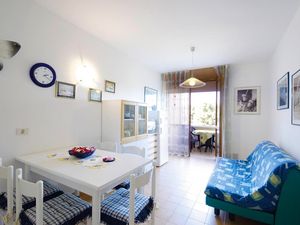 23434418-Ferienwohnung-5-Bibione-300x225-4