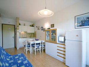 23434418-Ferienwohnung-5-Bibione-300x225-5