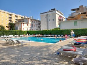 23297302-Ferienwohnung-5-Bibione-300x225-0