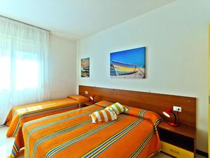 23344910-Ferienwohnung-5-Bibione-300x225-5