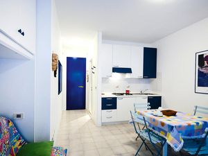 23442649-Ferienwohnung-4-Bibione-300x225-5