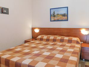 23741830-Ferienwohnung-8-Bibione-300x225-2