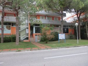 23771079-Ferienwohnung-6-Bibione-300x225-1