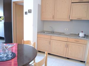 23774900-Ferienwohnung-7-Bibione-300x225-4