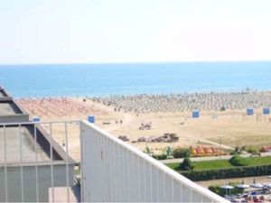 23771009-Ferienwohnung-4-Bibione-300x225-0