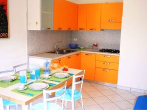 23771009-Ferienwohnung-4-Bibione-300x225-4