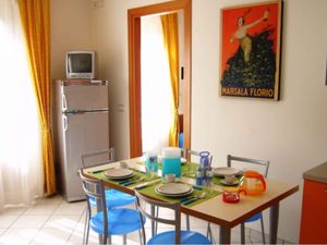 23771009-Ferienwohnung-4-Bibione-300x225-5